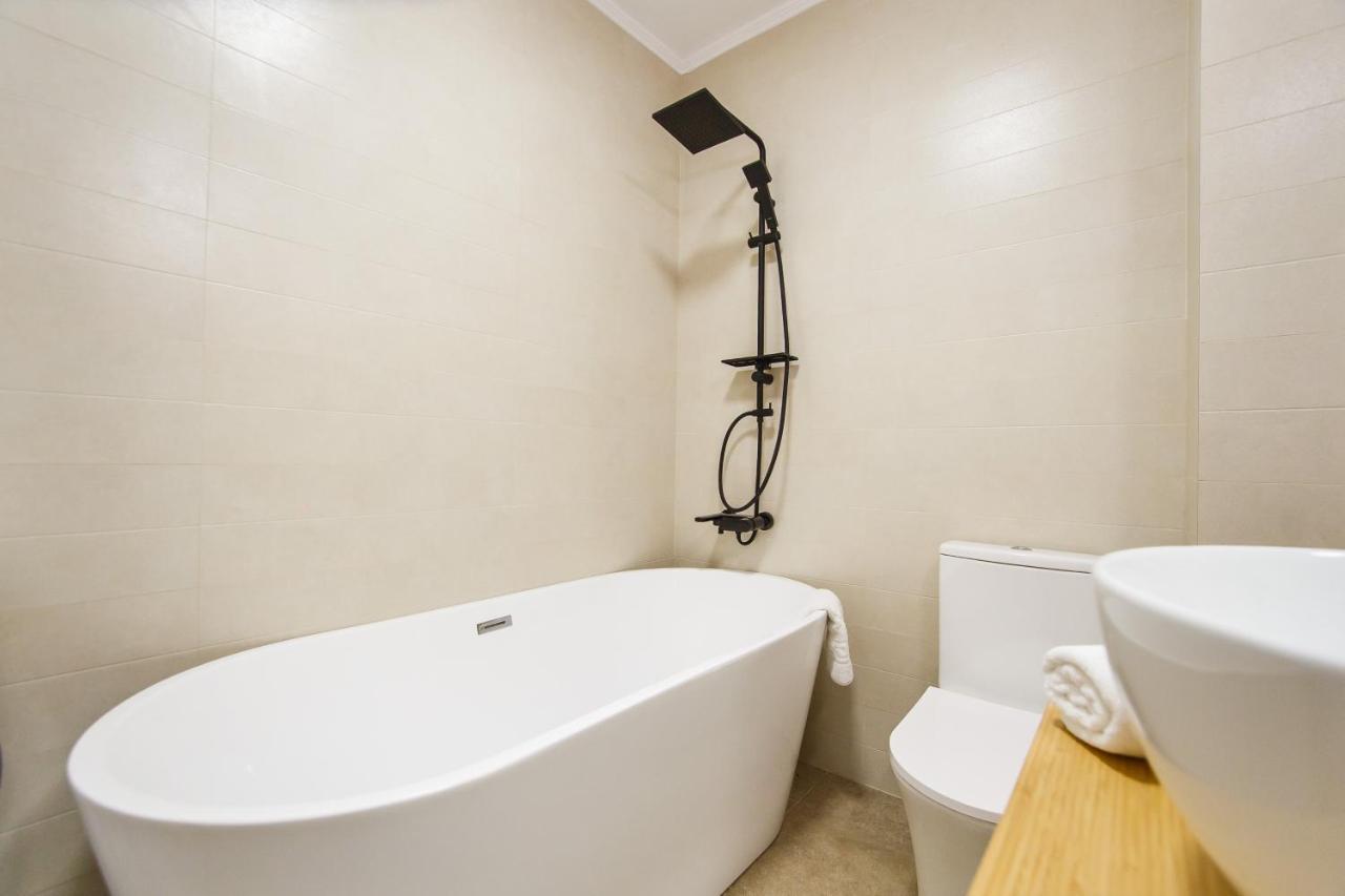 Coquet Central Studio Apartment Oradea Exterior foto